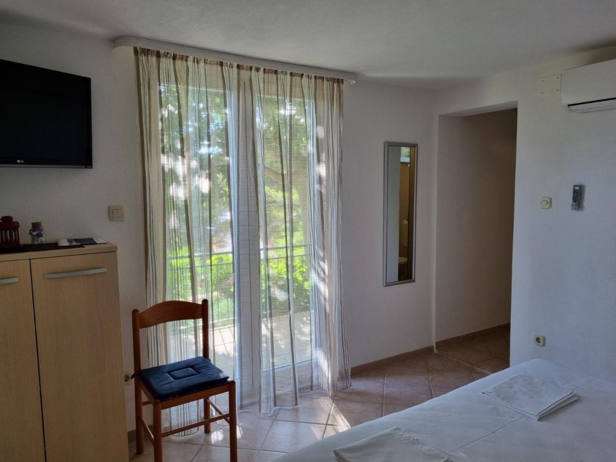 Guesthouse Dominovic เบรลา ภายนอก รูปภาพ