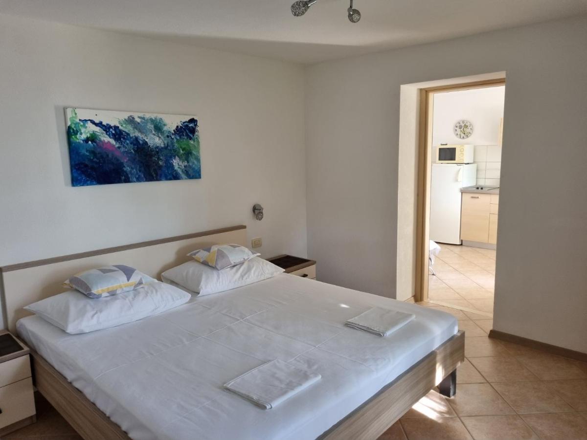 Guesthouse Dominovic เบรลา ภายนอก รูปภาพ