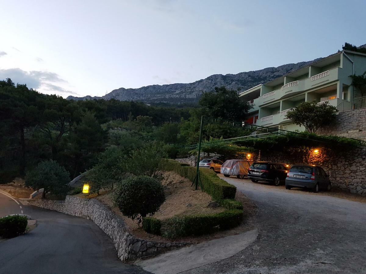 Guesthouse Dominovic เบรลา ภายนอก รูปภาพ